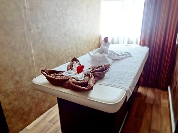 אבו דאבי Royal Suite Hotel Apartments מלון דירות אבו דאבי